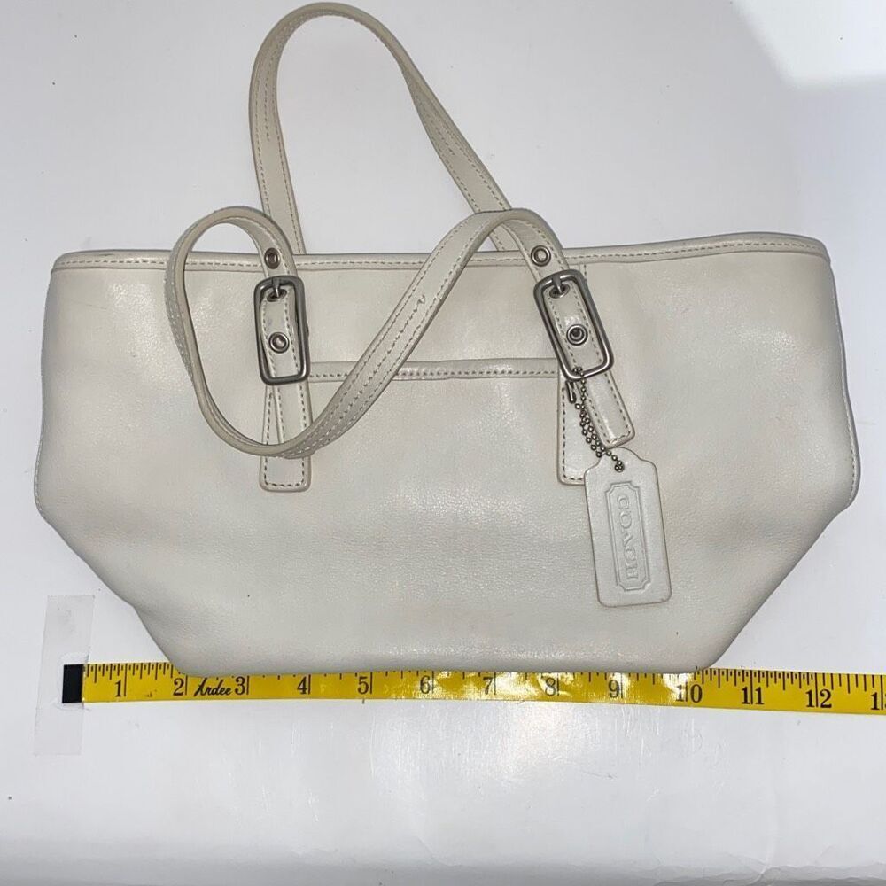 Coach Women's White Zipper Top Leather Tote Handbag - Picture 11 of 12